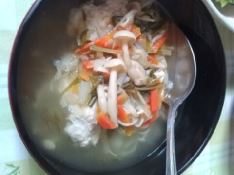 野菜たっぷり生姜入り鶏団子スープ　